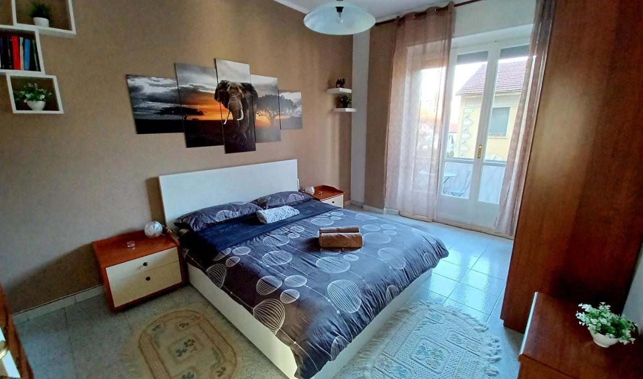 Intero Appartamento Luminoso E Accogliente ! Turín Exterior foto
