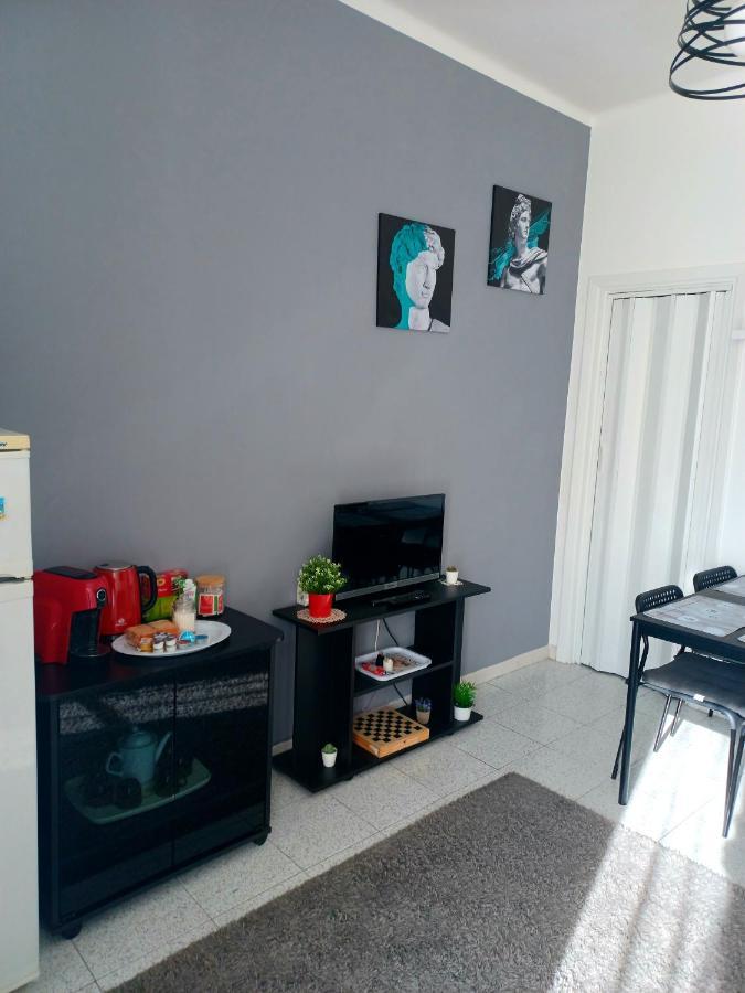 Intero Appartamento Luminoso E Accogliente ! Turín Exterior foto
