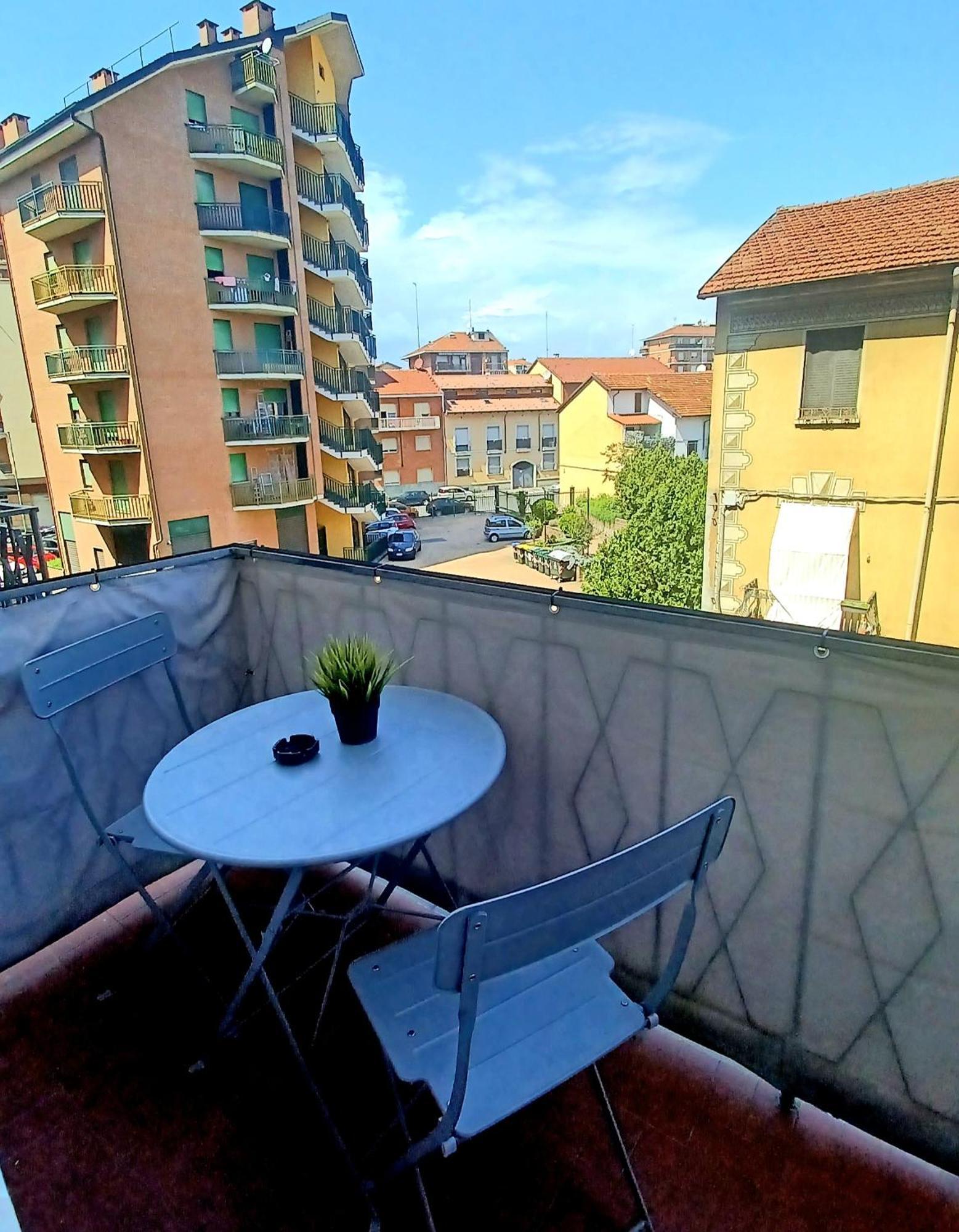 Intero Appartamento Luminoso E Accogliente ! Turín Exterior foto